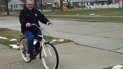 Grandpa Chases Grandkids On Bike, But They Get The Last Laugh