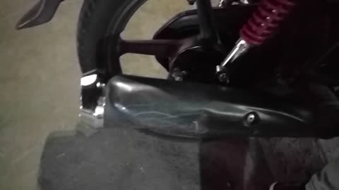 Motorbike makes a crazy, INSANE sound Unreal