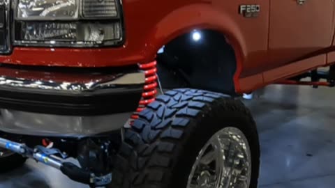 Lifted Oldschool Ford F250 4X4 Pickup Truck