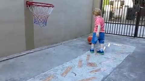 BABY and Basket ball play Good2watch