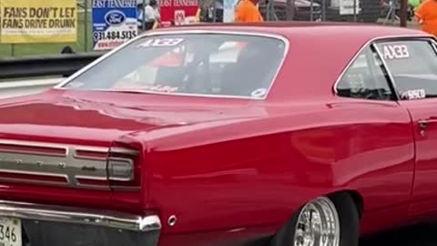 Mopar Drag Racing Burnout (This car was beautiful and I want it)