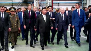 Kim Jong Un tours Russian flighter jet plant