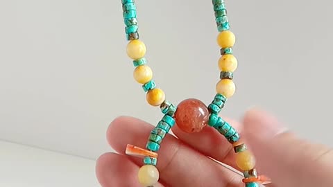 Natural turquoise with spiny oyster and Bumble bee sun stone gemstone beads necklace