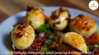 Boiled eggs with spicy butter sauce