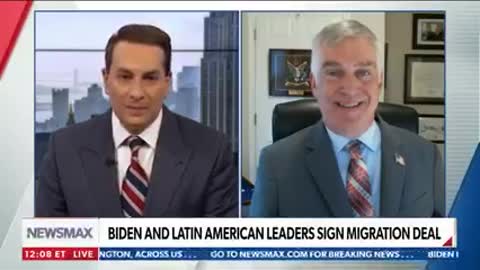 Biden is weak with Mexico, Trump was strong | Fred Fleitz | 'America Right Now'