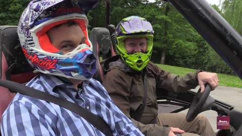 Hunter Kelly takes a buggy ride with Craig Morgan | Rare Country