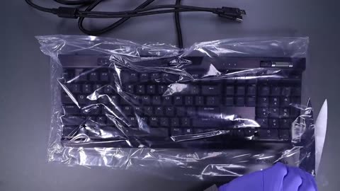 Corsair K70 Low Profile Mechanical Gaming Keyboard Unboxing