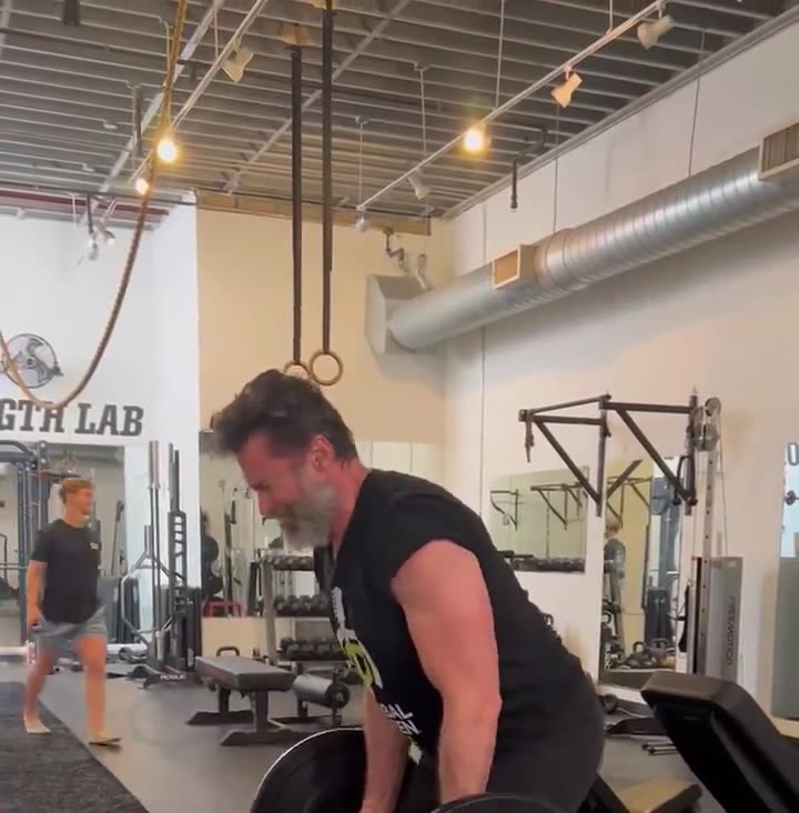 HUGH JACKMAN 'GETTING JACKED'