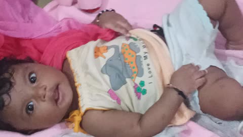 Devanshi baby mother. Baby laugh. Funny. kids. Good baby. Laughing baby. #short. # funny. #laughing.