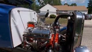 Carfellas: Very Cool Hot Rod