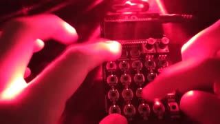 PO 33 KO Live Techno