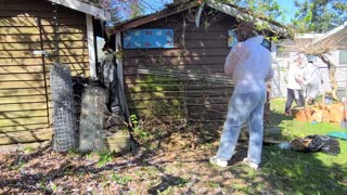 Demolishing a shed | Found Gold and Cash!