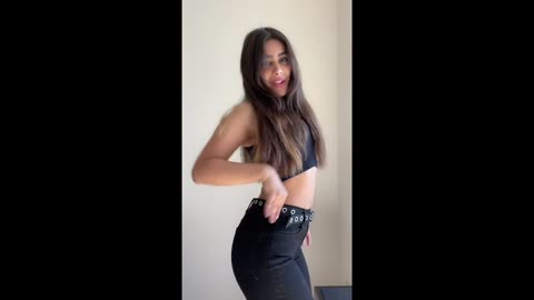 Persian girl dances p1