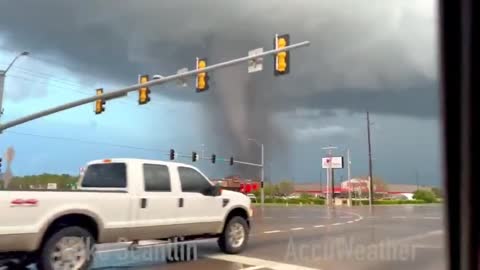 Devastating Tornado Rips Through Kansas
