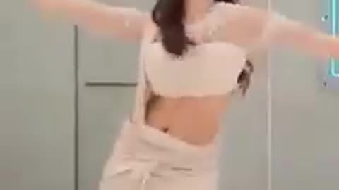 Nora fatehi dance
