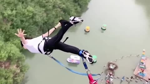 Boys VS Girls Bungee Jumping Competition