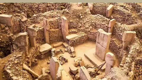 Göbekli Tepe - World's Oldest Megalith - Ancient Ritual Site