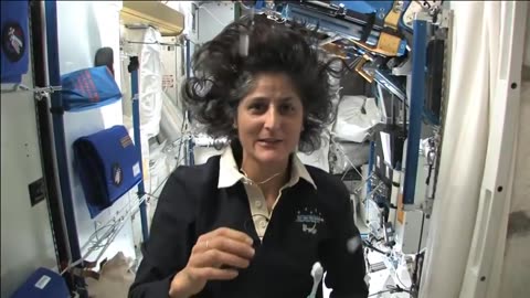 International Space Station Tour: Kitchen, Bedrooms & The Latrine