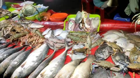 Cox’s Bazar Street Sea Food Market, Price Bargaining
