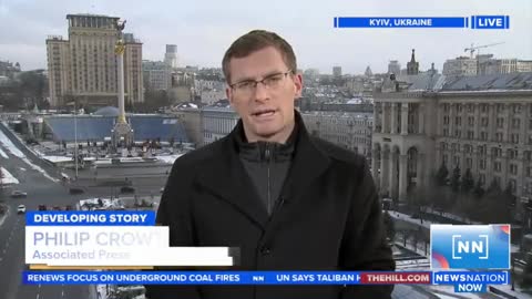 Polyglot journalist reports from Kiev in six different languages