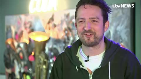 Frank Turner: 'My parent's gender transition helped heal our relationship' | ITV News