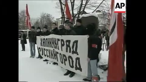 Leftists stage protest outside EU office ahead of Putins visit to Brussels.mp4