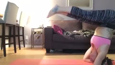 Girl one minute yoga | video | Viral video | meme |
