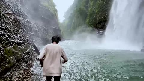 MEGHALAYA Nho Kawang Waterfall