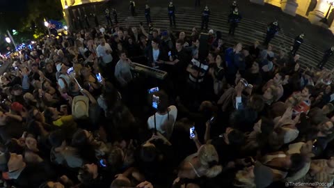 "Extremists" Sing Hallelujah - Melbourne - Parliament Steps