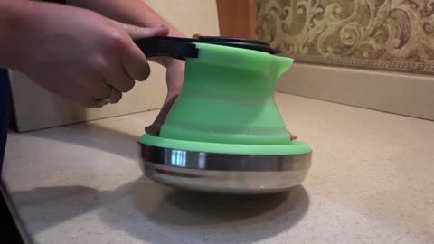 Collapsible Kitchen Gadgets _ Product Review _ Collapsible Silicone Dishware for RVing & Camping