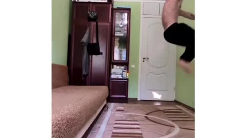 Amazing flips 👏🏻 In small room
