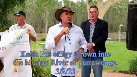 Keith Pitt effigy thrown into the Murray River at Yarrawonga.