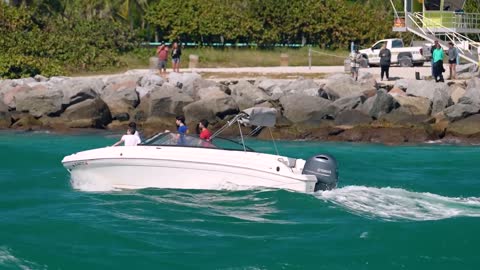 YACHT CRASHES INTO WAVES AT FULL SPEED !! _ HAULOVER INLET BOATS _ WAVY BOATS