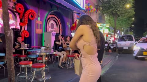 4K Sexy Ladies In Vieatnam,How is Vietnam Now_ Saigon Holloween Night Street Scenes! #87