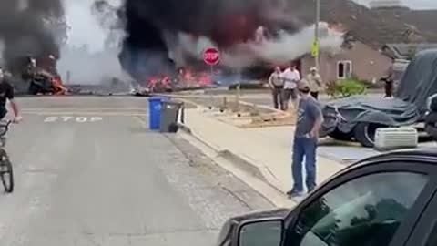 Video Taken Moments After Plane Crash In Santee, CA 10-11-2021