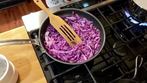 10 Minute Purple Cabbage Recipe, Old Fashioned Southern Cooks