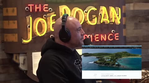 Joe Rogan: What's Bill Clinton up to Now? Epstein's Island