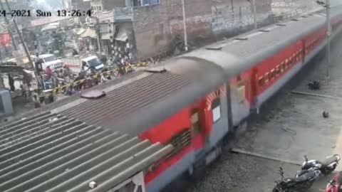 Train live accident at Crossing