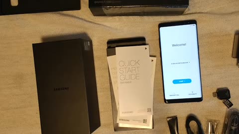 Unboxing SAMSUNG GALAXY Note & Accessories