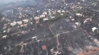 Devastador incendio cerca de Atenas se cobra al menos 60 víctimas morales