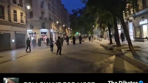 🇫🇷The far-left is now attacking police with fireworks in France