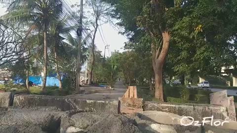 Thai blocks bicycle and pedestrian road with heavy concrete wall - Do they have a brain?