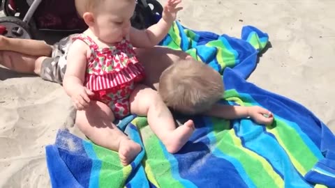 Funniest babies on the beach
