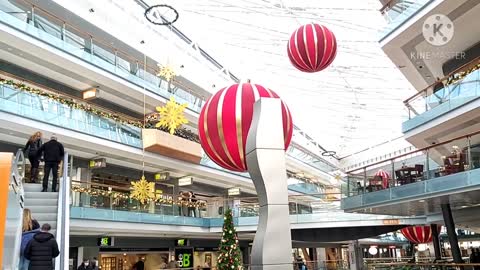 The atmosphere and decorations for Christmas in 2021