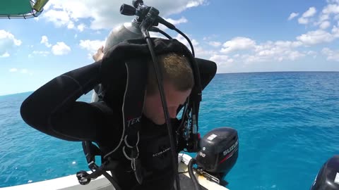 A full HD Camera footage in sea 🌊