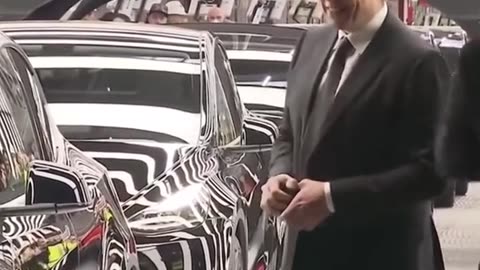 Elon in factory Berlin