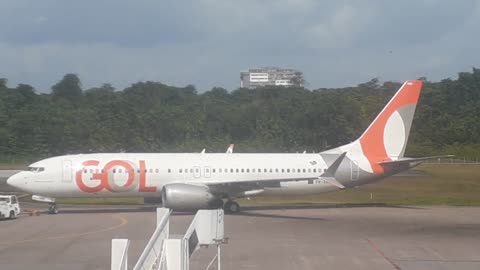Boeing 737 MAX 8 PR-XMM faz seu pushback antes de decolar de Belém do Pará para Manaus