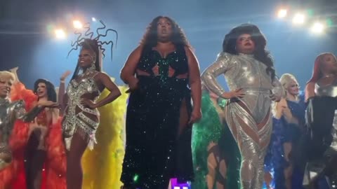 Lizzo claps back at Tennessee’s law banning drag shows in public places