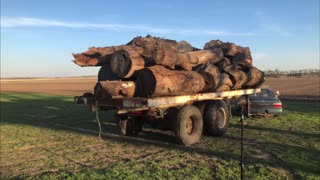Old Toyota Car Turns Out to Be Heavy Hauler