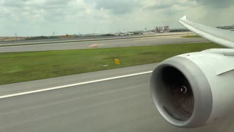 Singapore Airlines - Boeing 787-10 - SQ912 - Singapore to Manila (Take-off)